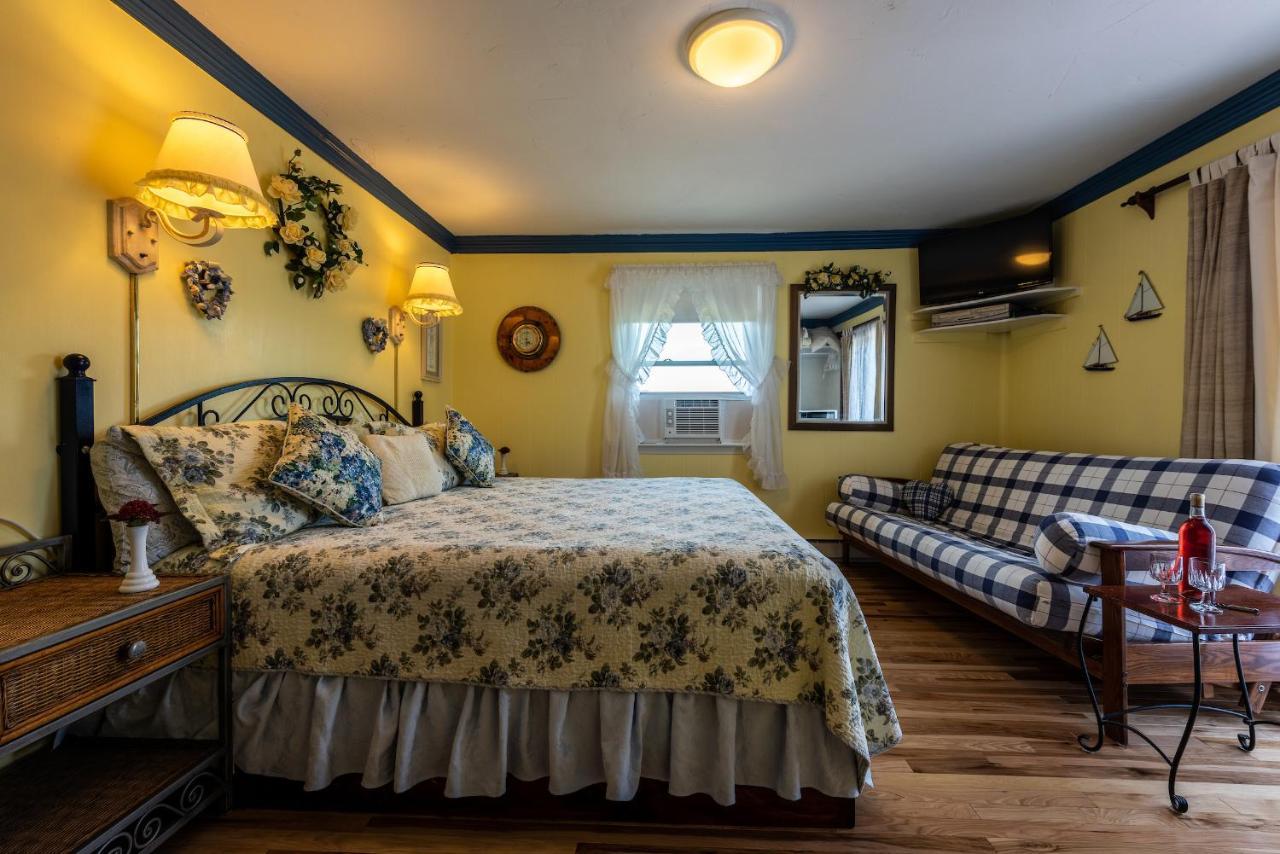 A Cape Cod Ocean Manor Inn Hyannis Exterior photo