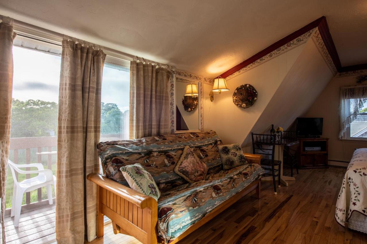 A Cape Cod Ocean Manor Inn Hyannis Exterior photo